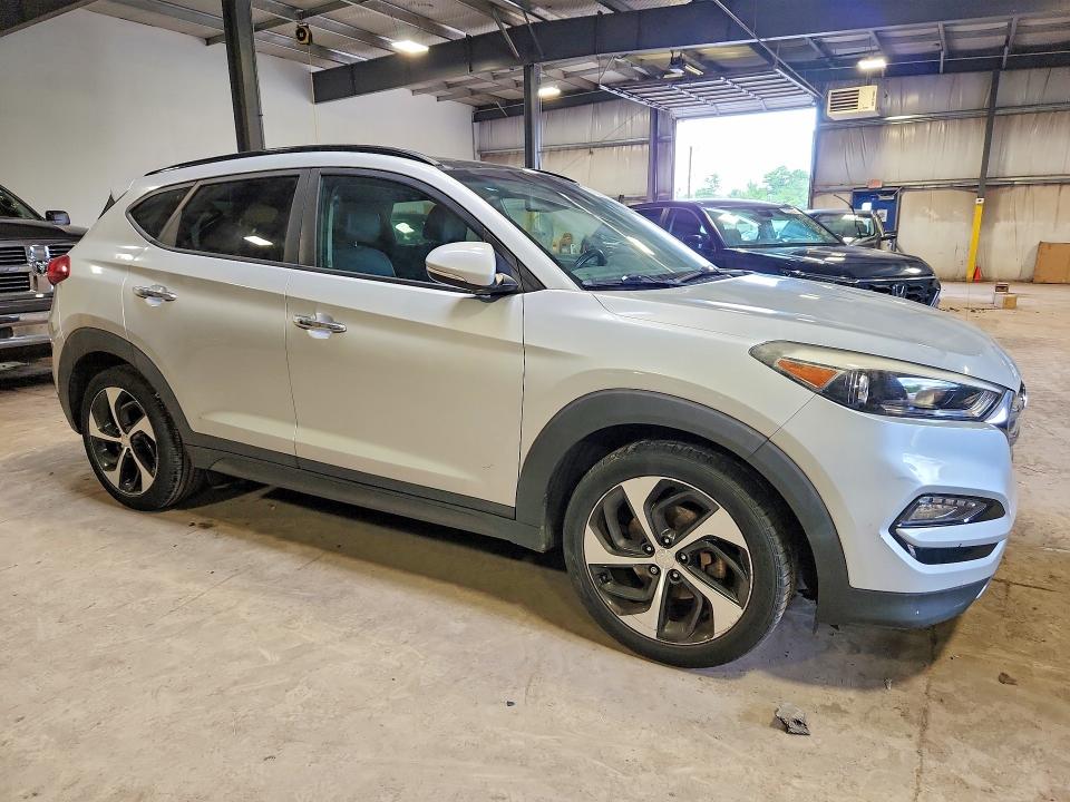 2016 Hyundai Tucson VIN KM8J33A22GU095012 COPART salvage auction — REAR END, Pa - Certificate Of Salvage, sold $2,050 on 2026-07-15 (photo 4)