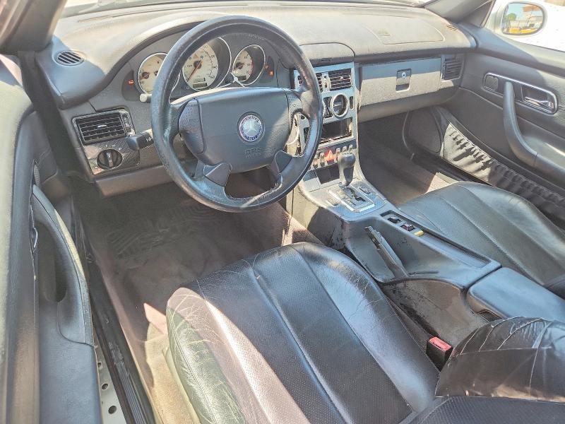 1999 Mercedes-benz Slk-klasse VIN WDBKK47F3XF127819 COPART salvage auction — FRONT END, Tx - Salvage Vehicle Title, sold $325 on 2026-07-17 (photo 8)