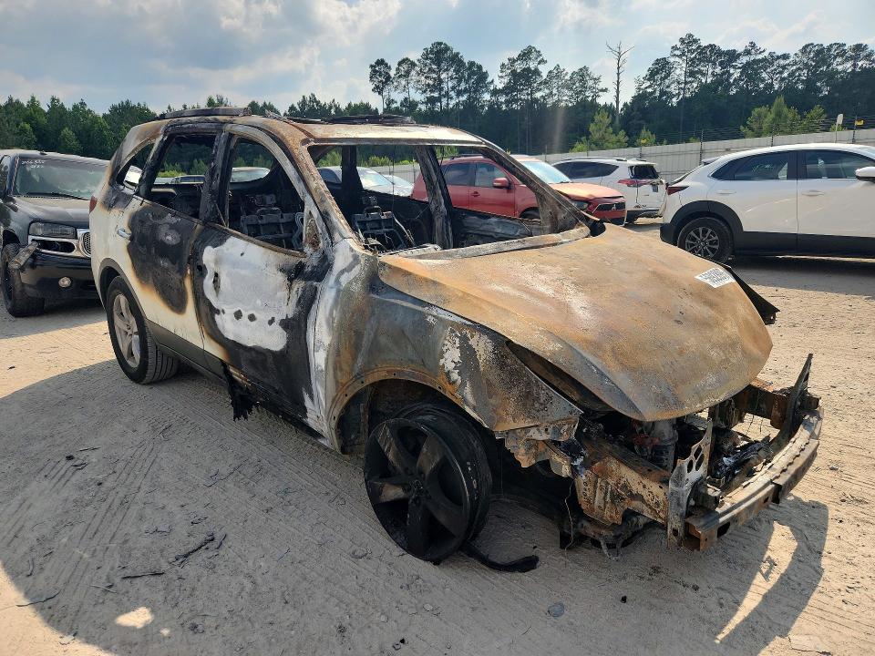 2011 Hyundai Veracruz VIN KM8NU4CCXBU153936 COPART salvage auction — BURN, Sc - Cert Of Title-Salvage Fire, sold $250 on 2026-07-29 (photo 4)