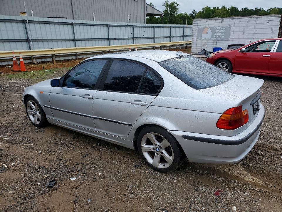 2005 BMW 3 series VIN WBAEV33435KW16940 COPART salvage auction — VANDALISM, Va - Cert Of Title - Salvage, sold $100 on 2026-07-06 (photo 2)