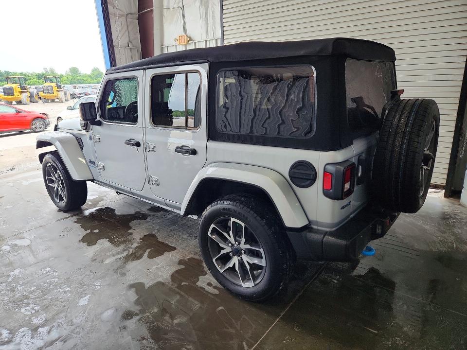 2024 Jeep Wrangler / VIN 1C4RJXN62RW186760 COPART salvage auction — MINOR DENT/SCRATCHES, Il - Certificate Of Title, sold $20,250 on 2026-07-02 (photo 2)