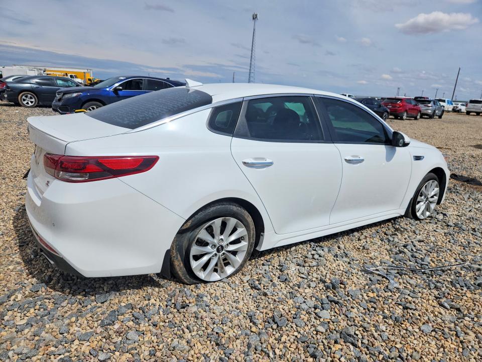 2018 Kia Optima VIN 5XXGT4L31JG240466 COPART salvage auction — SIDE, Tx - Salvage Vehicle Title, sold $575 on 2026-07-28 (photo 3)