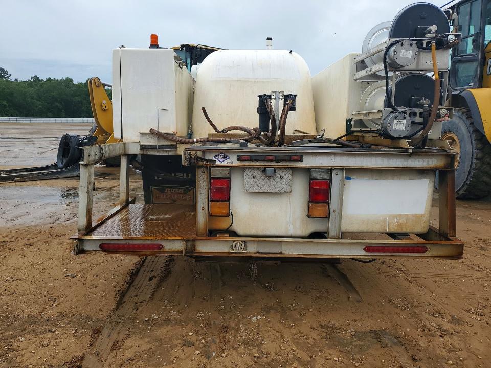 2012 Isuzu Npr VIN 54DC4W1B2CS803319 COPART salvage auction — MINOR DENT/SCRATCHES, FL - CERTIFICATE OF TITLE, sold $3,850 on 2026-07-08 (photo 6)