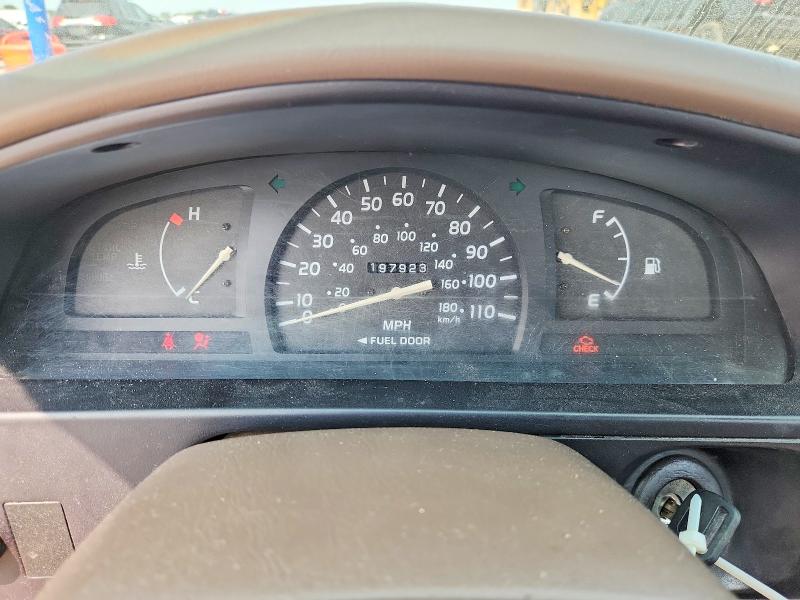 2002 Toyota Tacoma VIN 5TENL42N62Z893906 COPART salvage auction — MINOR DENT/SCRATCHES, Tx - Certificate Of Title, sold $2,900 on 2026-07-02 (photo 9)