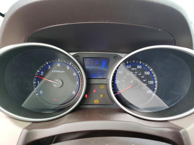 2015 Hyundai Tucson VIN KM8JTCAF7FU101369 COPART salvage auction — FRONT END, CT - CERT OF TITLE-SALVAGE, sold $1,200 on 2026-07-17 (photo 9)