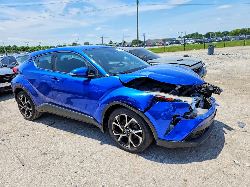 2018 Toyota C-hr VIN NMTKHMBX2JR055503 COPART salvage auction — MINOR DENT/SCRATCHES, In - Certificate Of Title (P), sold $4,400 on 2026-07-09 (photo 4)