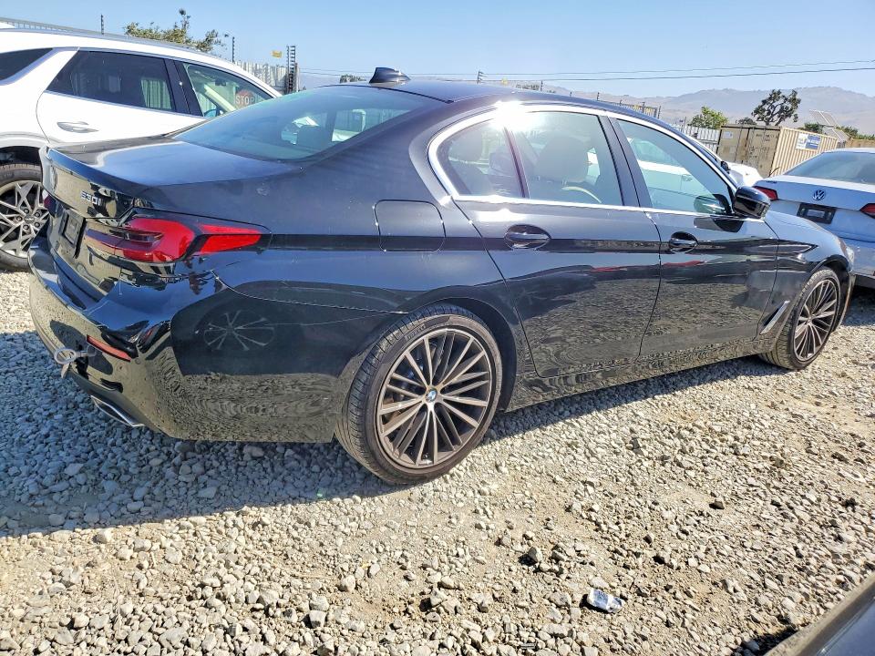 2023 BMW 5er VIN WBA53BH01PWY08228 COPART salvage auction — SIDE, Ca - Salvage Certificate, sold $17,100 on 2026-08-11 (photo 3)