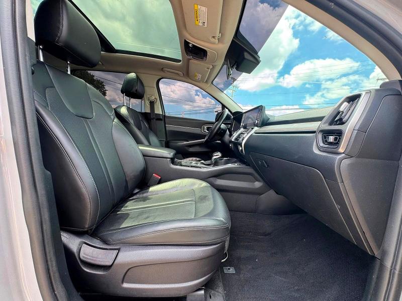 2022 Kia Sorento VIN 5XYRLDLC1NG092619 COPART salvage auction — NORMAL WEAR, MI - CERT OF TITLE-REBUILT SALVAGE (P), sold $12,400 on 2026-07-24 (photo 5)