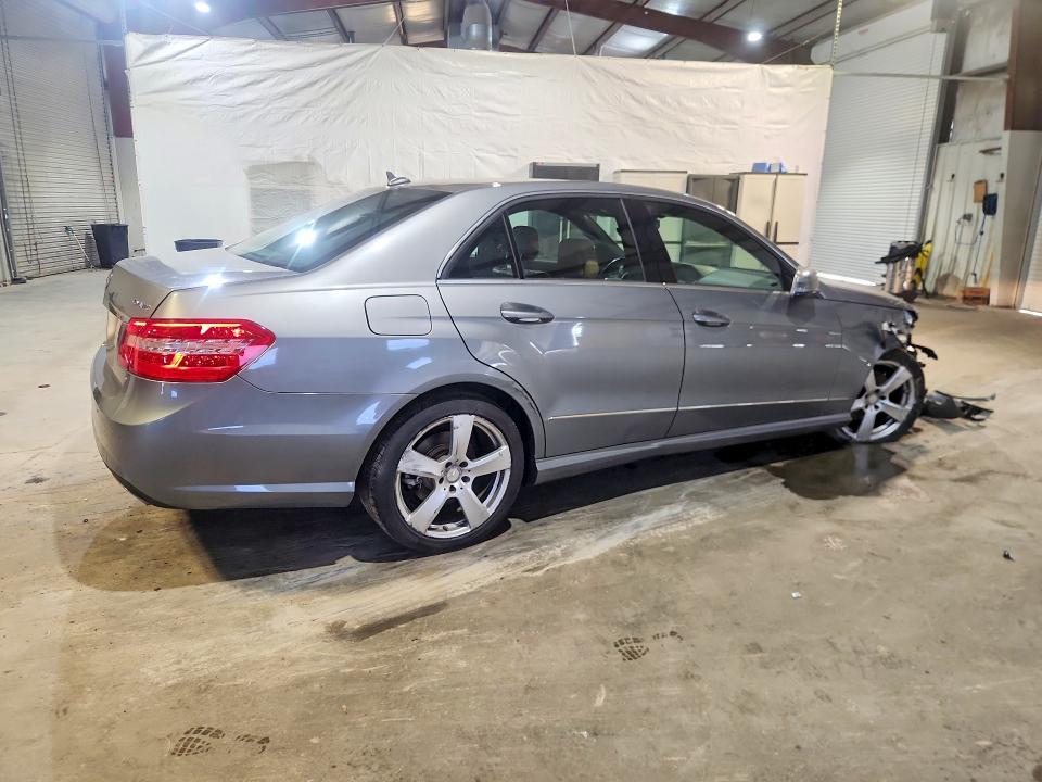 2010 Mercedes-benz E-class VIN WDDHF8HB1AA065527 COPART salvage auction — FRONT END, Nh - Cert Of Title-Rebuilt Vehicle, sold $950 on 2026-07-08 (photo 3)