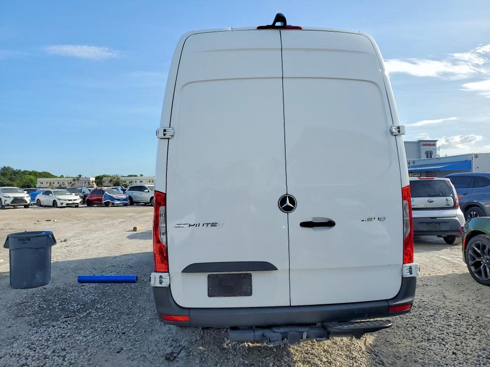 2025 Mercedes-benz Sprinter VIN W1Y4KCHY2SP755728 COPART salvage auction — FRONT END, Fl - Cert Of Title Slvg Rebuildable, sold $2,450 on 2026-07-29 (photo 6)