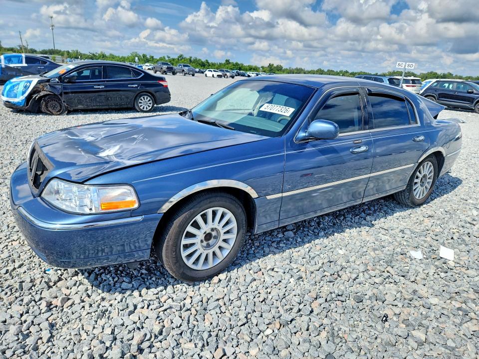 2005 Lincoln TOWN CAR VIN 1LNHM81W65Y652991 COPART salvage auction — ROLLOVER, FL - CERTIFICATE OF DESTRUCTION, sold $425 on 2026-07-10 (photo 1)