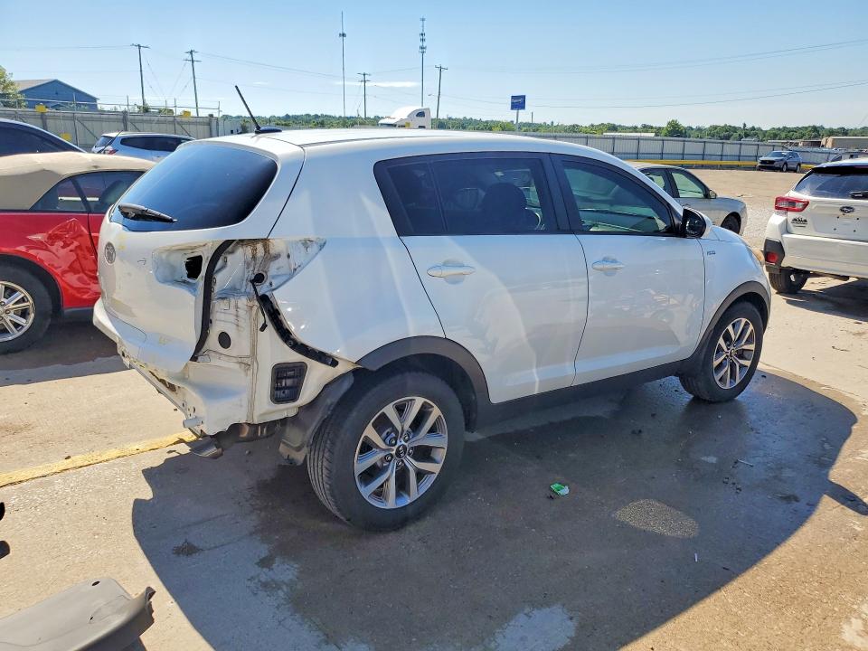 2015 Kia Sportage VIN KNDPBCAC0F7793299 COPART salvage auction — REAR END, KY - CERT OF TITLE-SALVAGE, sold $1,500 on 2026-07-22 (photo 3)