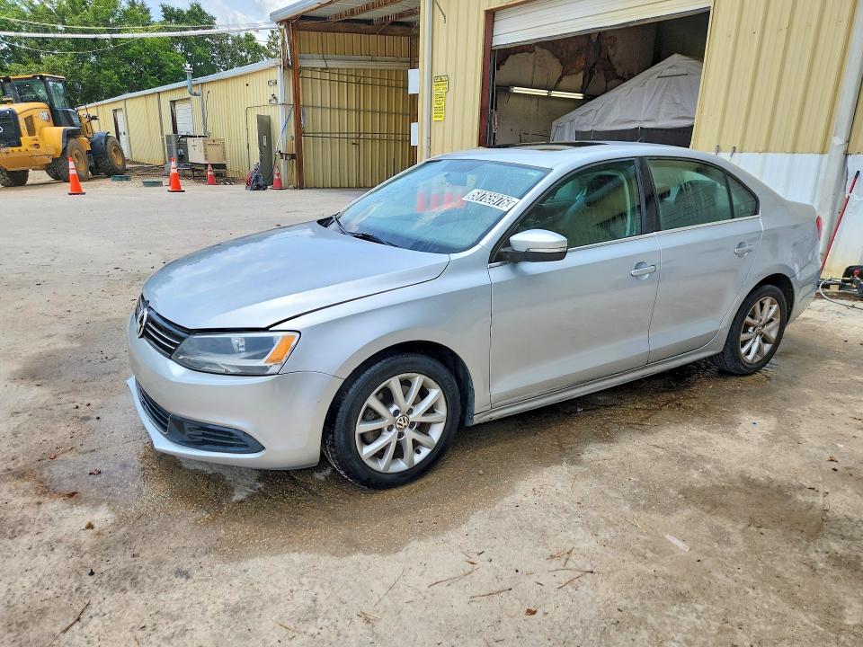 2014 Volkswagen Jetta VIN 3VWD17AJ4EM289447 COPART salvage auction — MINOR DENT/SCRATCHES, Nc - Dealer Only Clean Title (P), sold $2,050 on 2026-07-09 (photo 1)