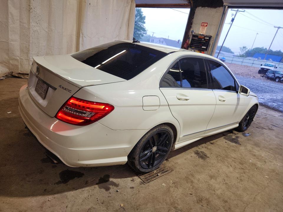 2012 Mercedes-benz C-klasse VIN WDDGF8BB7CR201944 COPART salvage auction — UNDERCARRIAGE, Pa - Certificate Of Salvage, sold $1,800 on 2026-07-02 (photo 3)