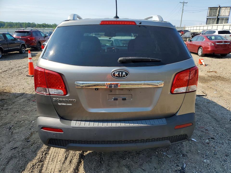 2011 Kia Sorento VIN 5XYKT4A19BG125431 COPART salvage auction — FRONT END, VA - CERT OF TITLE - SALVAGE, sold $1,350 on 2026-07-17 (photo 6)
