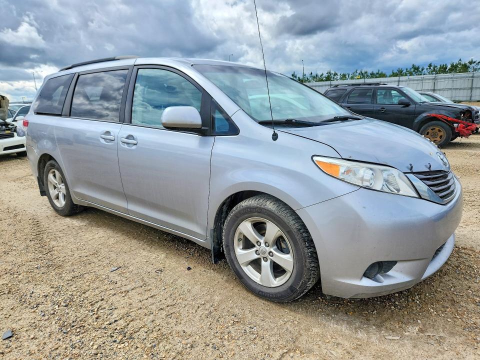 2013 Toyota Sienna VIN 5TDKK3DC8DS367059 COPART salvage auction — REAR END, Ab - Bos - Salvage, sold $3,650 on 2026-07-09 (photo 4)