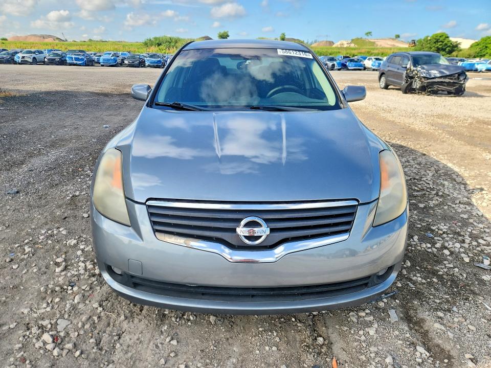 2009 Nissan Altima VIN 1N4AL21E69N413354 COPART salvage auction — REAR END, FL - CERT OF TITLE SLVG REBUILDABLE, sold $450 on 2026-07-30 (photo 5)