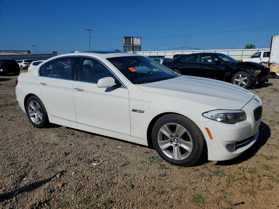 2013 BMW 5er VIN WBAXG5C56DDY33991 COPART salvage auction — SIDE, VA - CERT OF TITLE - SALVAGE, sold $100 on 2026-07-24 (photo 4)
