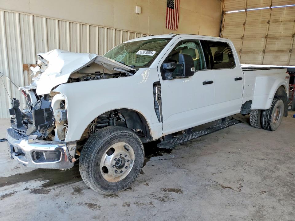 2025 Ford F350 VIN 1FT8W3DN4SED40203 COPART salvage auction — FRONT END, Tx - Salvage Vehicle Title, sold $9,100 on 2026-07-24 (photo 1)