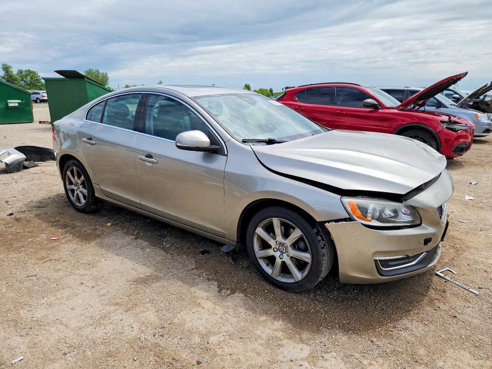 2016 Volvo S60 VIN YV126MFK3G2395906 COPART salvage auction — FRONT END, Il - Salvage Certificate, sold $350 on 2026-08-04 (photo 4)