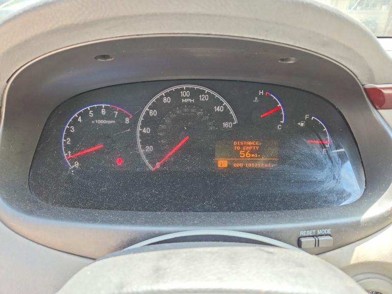 2006 Hyundai Azera VIN KMHFC46FX6A085934 COPART salvage auction — NORMAL WEAR, Oh - Certificate Of Title, sold $450 on 2026-07-29 (photo 9)