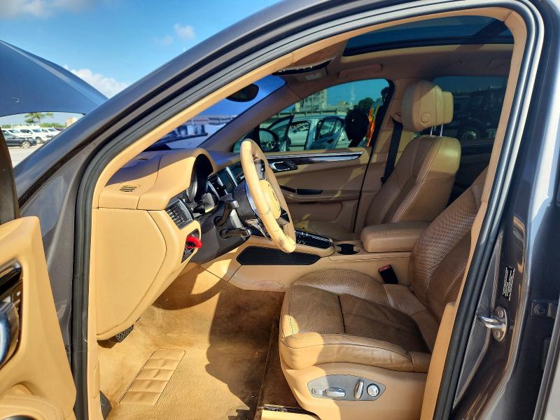 2016 Porsche Macan VIN WP1AB2A5XGLB47521 COPART salvage auction — MINOR DENT/SCRATCHES, LA - CERTIFICATE OF TITLE, sold $3,200 on 2026-07-29 (photo 7)