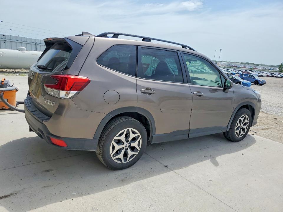 2023 Subaru Forester VIN JF2SKAEC1PH530602 COPART salvage auction — REAR END, Ne - Cert Of Title-Salvage, sold $9,800 on 2026-07-14 (photo 3)