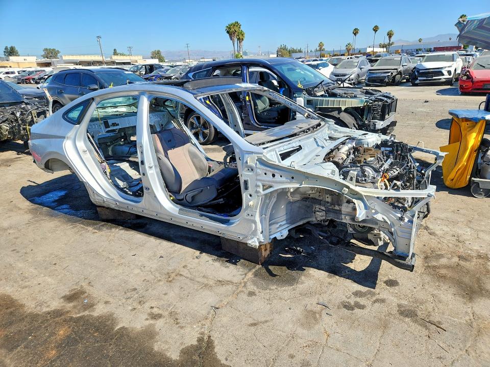 2024 Hyundai Sonata VIN KMHL54JC6RA418855 COPART salvage auction — STRIPPED, Ca - Certificate Of Title, sold $1,150 on 2026-07-07 (photo 4)
