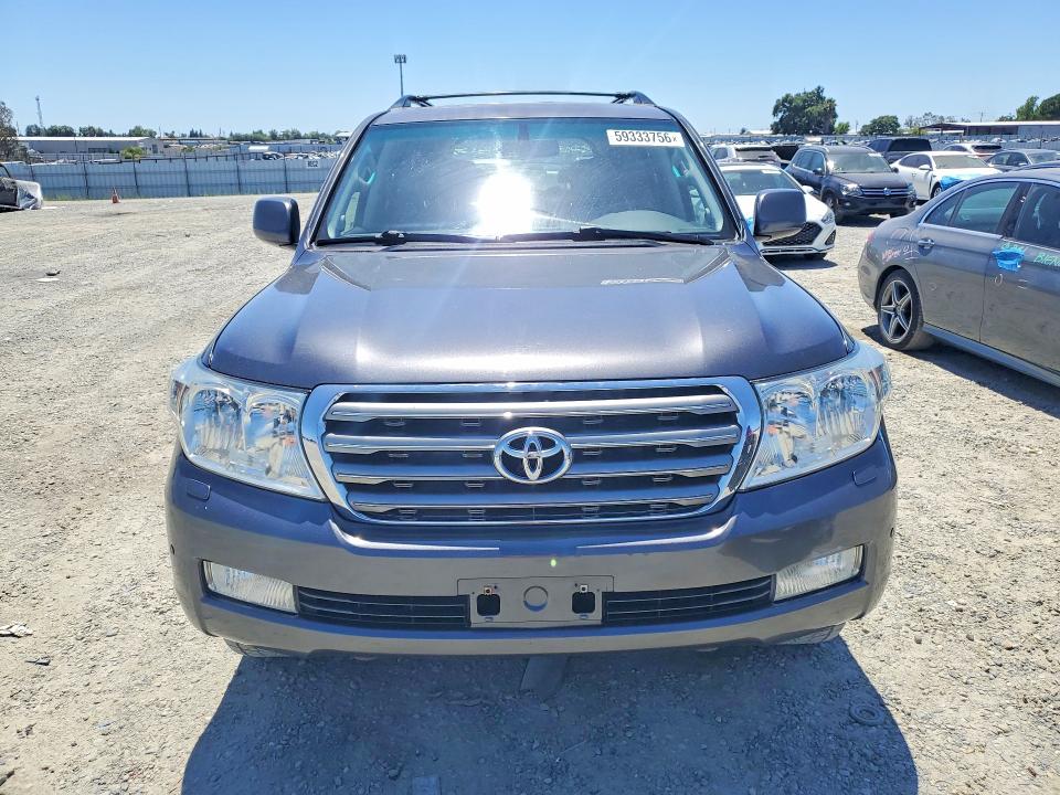 2009 Toyota Land cruiser VIN JTMHY05JX95003923 COPART salvage auction — MINOR DENT/SCRATCHES, Ca - Dis/Dlr/Exp Only Clean Title, sold $14,200 on 2026-07-09 (photo 5)
