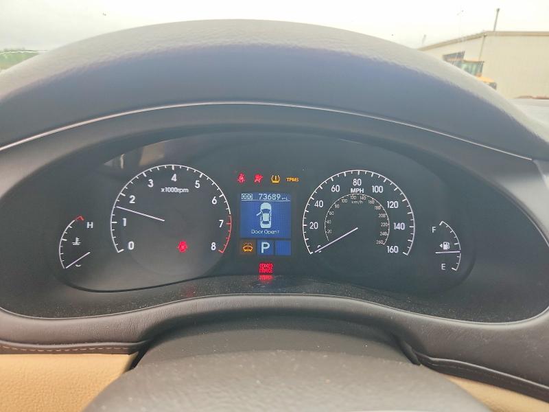 2011 Hyundai Genesis VIN KMHGC4DE3BU135063 COPART salvage auction — REAR END, Al - Cert Of Title-Salvage Title, sold $600 on 2026-07-08 (photo 9)
