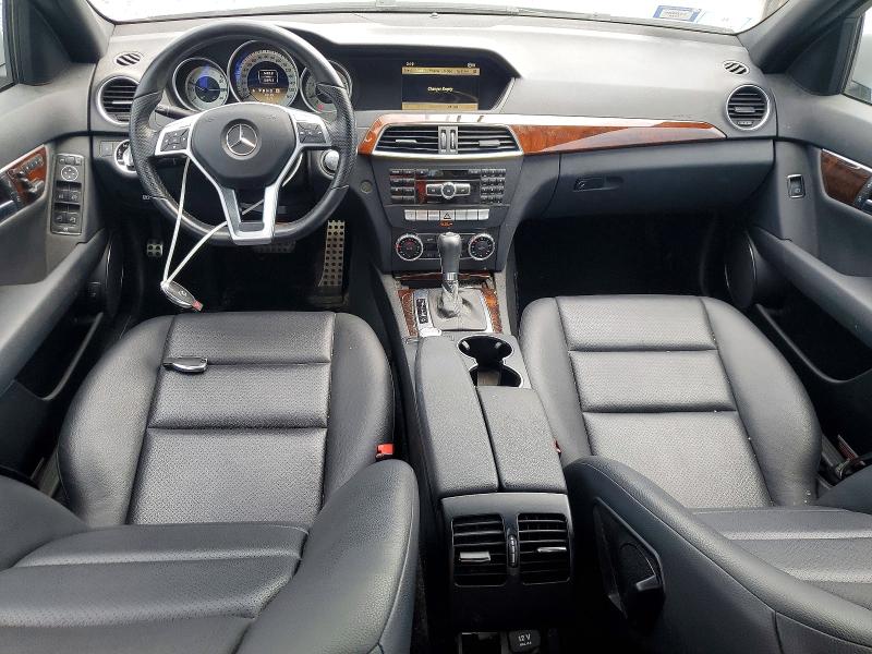 2012 Mercedes-benz C-klasse VIN WDDGF8BB7CR239996 COPART salvage auction — REAR END, Ma - Cert Of Title-Reconstrctd Coll, sold $2,700 on 2026-07-06 (photo 8)
