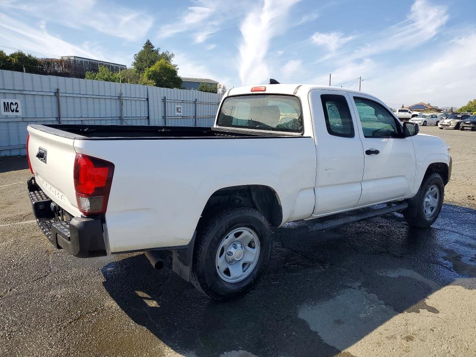 2018 Toyota Tacoma VIN 5TFRX5GN4JX103691 COPART salvage auction — MINOR DENT/SCRATCHES, CA - CERT OF TITLE-SALVAGED, sold $4,300 on 2026-07-16 (photo 3)