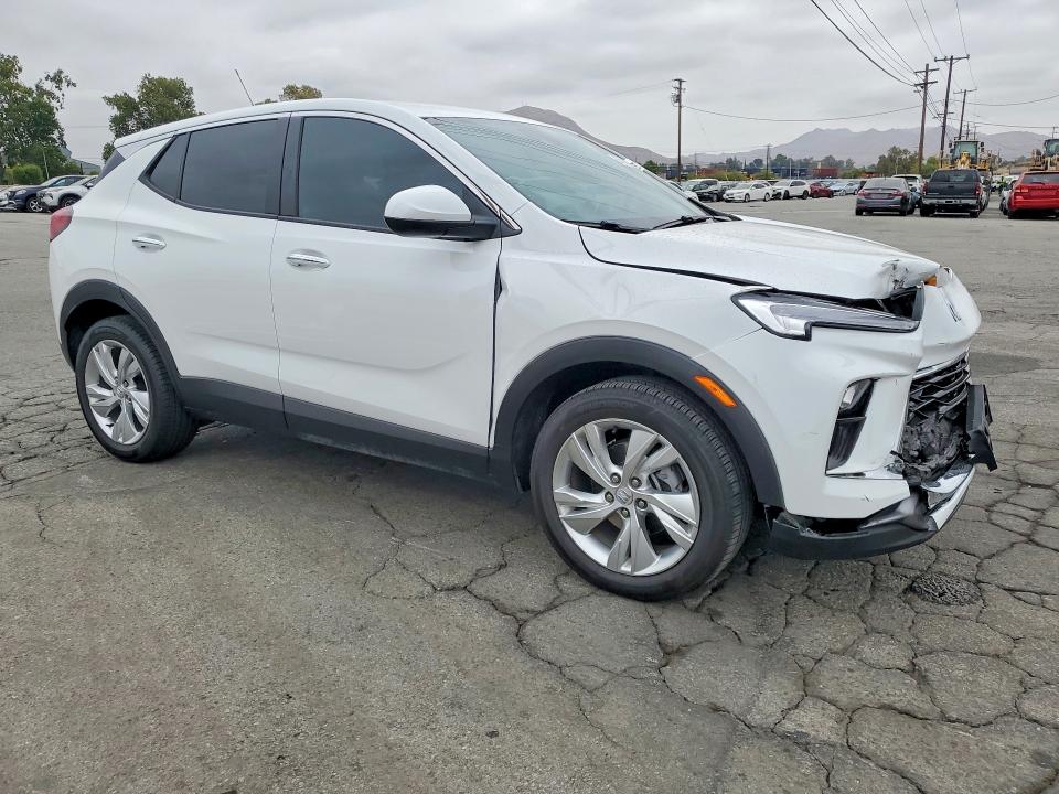2025 Buick Encore VIN KL4AMBSP9SB156425 COPART salvage auction — FRONT END, Ca - Salvage Certificate, sold $3,950 on 2026-09-03 (photo 4)