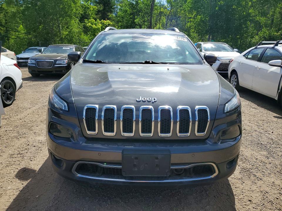 2017 Jeep Cherokee VIN 1C4PJMDS8HW558590 COPART salvage auction — REAR END, St - Salvage Title, sold $200 on 2026-08-11 (photo 5)