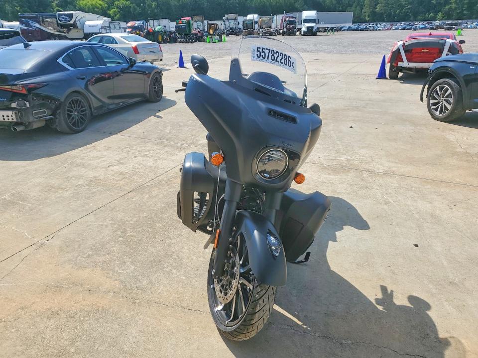 2024 Indian motorcycle co. Roadmaster VIN 56KTK9BB7R3430138 COPART salvage auction — MINOR DENT/SCRATCHES, MS - CERT OF TITLE-SALVAGED, sold $12,500 on 2026-07-09 (photo 2)