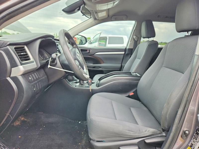 2018 Toyota Highlander VIN 5TDBZRFH1JS838889 COPART salvage auction — UNDERCARRIAGE, Va - Certificate Of Title (P), sold $200 on 2026-07-29 (photo 7)