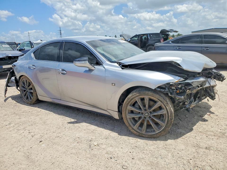 2021 Lexus Is VIN JTHGZ1B20M5039753 COPART salvage auction — FRONT END, Tx - Salvage Vehicle Title, sold $5,900 on 2026-07-14 (photo 4)