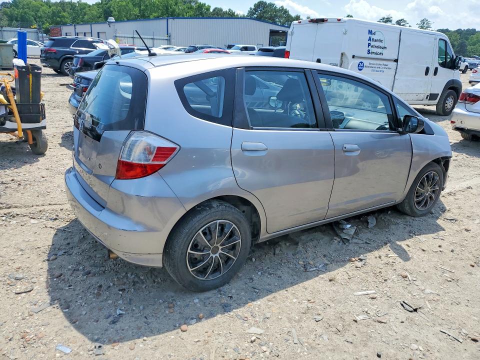 2009 Honda Fit VIN JHMGE882X9S006568 COPART salvage auction — FRONT END, Va - Cert Of Title - Salvage, sold $1,000 on 2026-07-07 (photo 3)