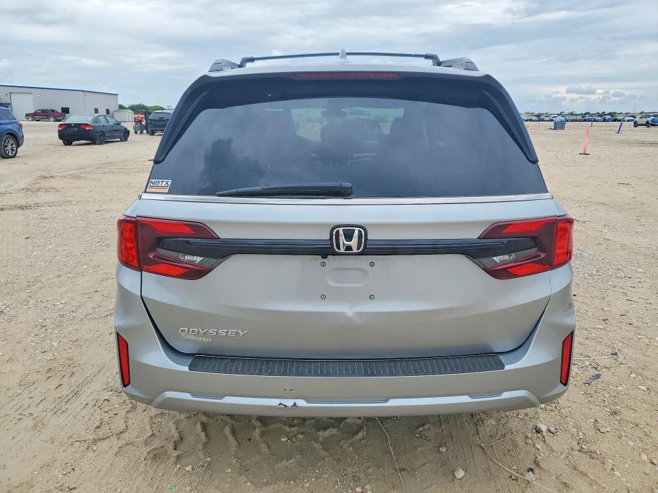 2026 Honda Odyssey VIN 5FNRL6H60TB026145 COPART salvage auction — SIDE, Tx - Salvage Vehicle Title, sold $14,400 on 2026-07-02 (photo 6)