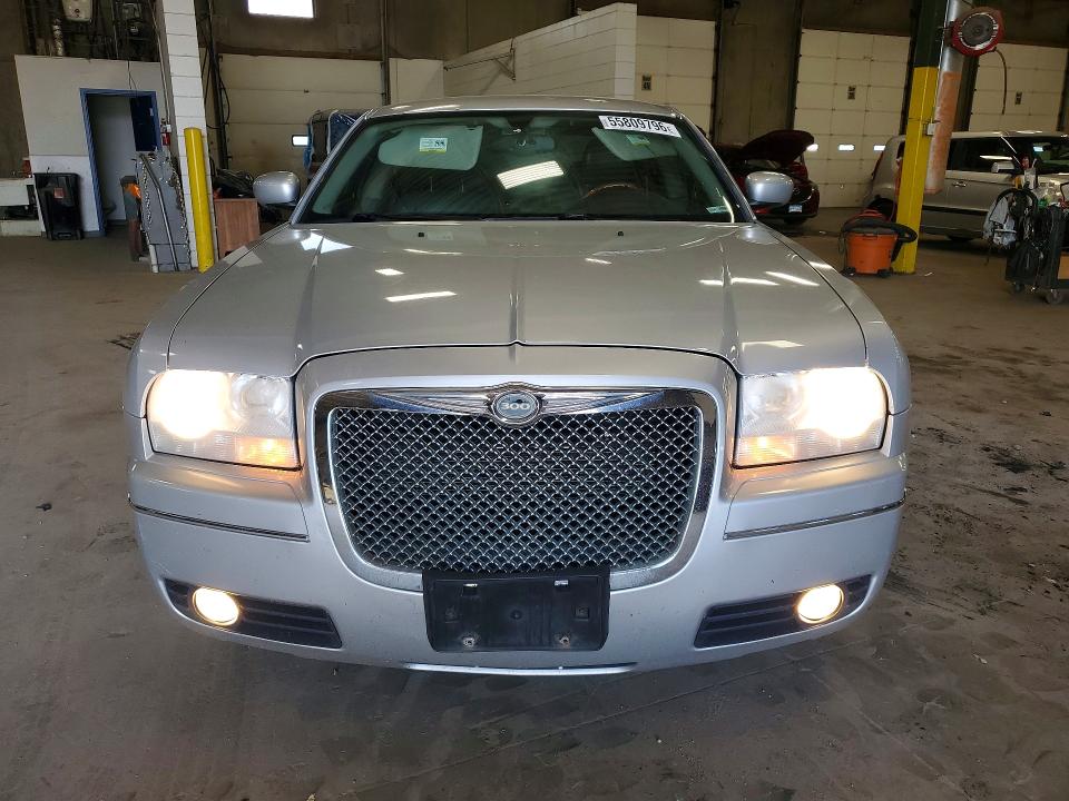 2005 Chrysler 300 VIN 2C3JA53GX5H556153 COPART salvage auction — SIDE, Mn - Cert Of Title-Salvage, sold $525 on 2026-07-28 (photo 5)