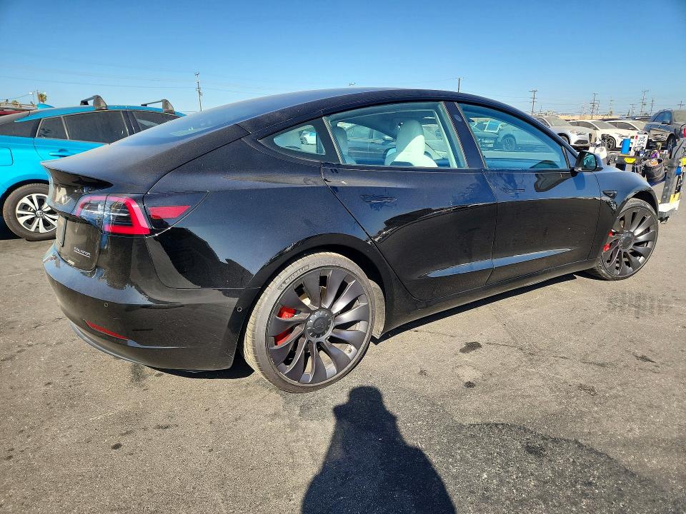 2021 Tesla VIN 5YJ3E1EC0MF000725 COPART salvage auction — FRONT END, CA - SALVAGE CERTIFICATE, sold $8,300 on 2026-08-03 (photo 3)