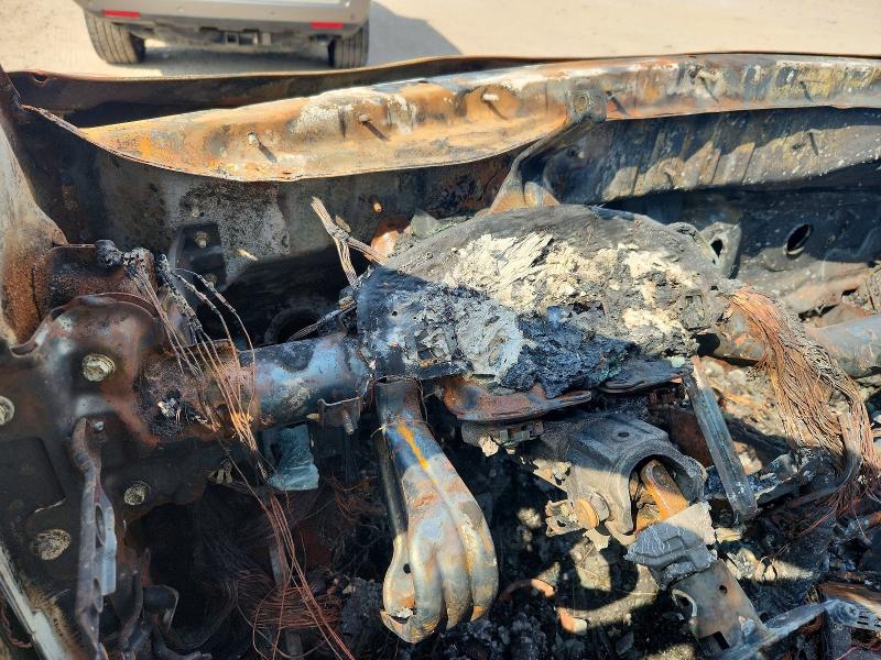 2011 Hyundai Veracruz VIN KM8NU4CCXBU153936 COPART salvage auction — BURN, Sc - Cert Of Title-Salvage Fire, sold $250 on 2026-07-29 (photo 9)