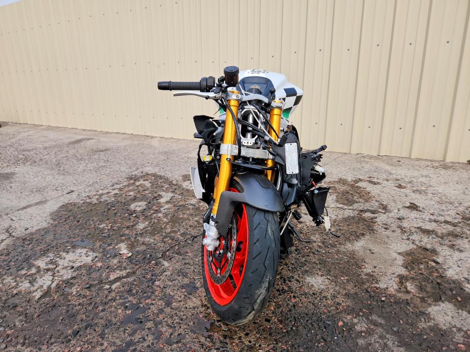 2024 Aprilia Rs VIN ZD4KSUR05RS000644 COPART salvage auction — FRONT END, Co - Public - Salvage Title, sold $2,200 on 2026-07-27 (photo 2)