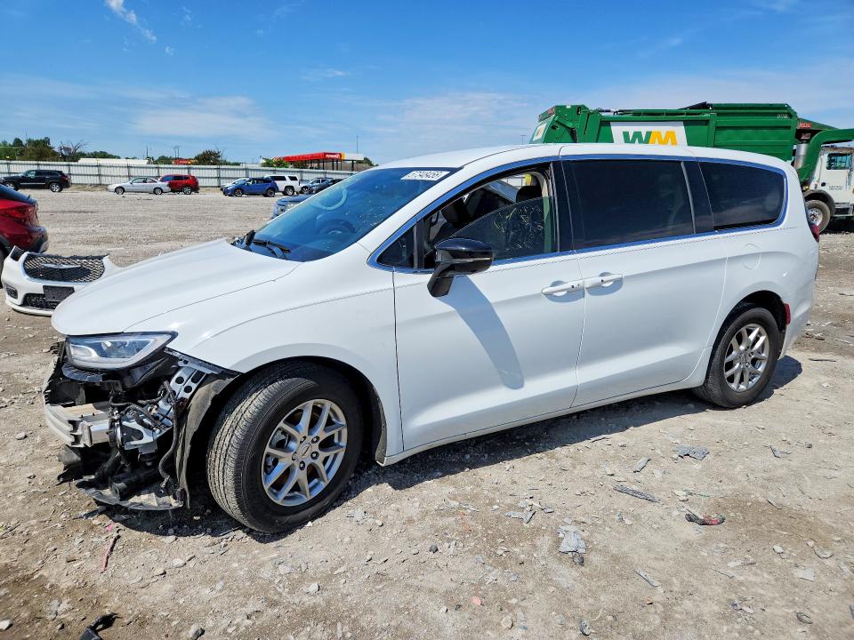 2024 Chrysler Pacifica VIN 2C4RC1BG2RR110887 — COPART salvage auction photo