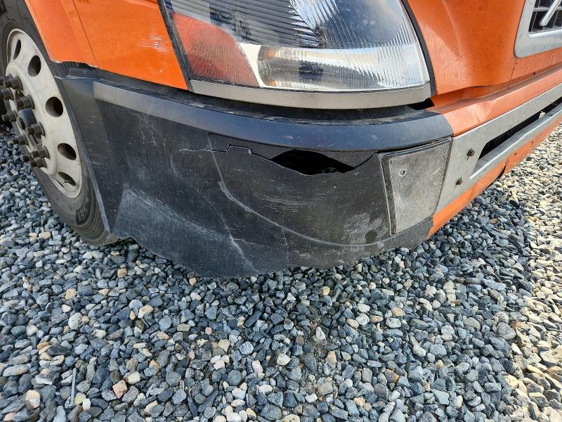 2016 Volvo VIN 4V4NC9EHXGN957379 COPART salvage auction — FRONT END, Co - Public - Salvage Title, sold $275 on 2026-07-30 (photo 9)