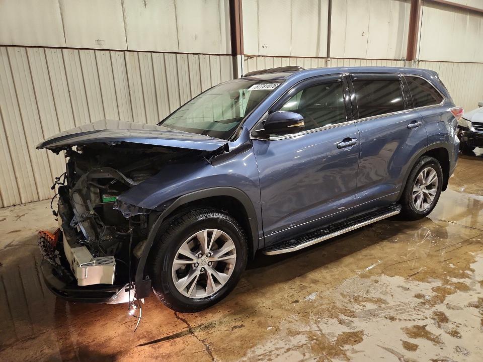 2015 Toyota Highlander VIN 5TDBKRFH6FS216252 COPART salvage auction — FRONT END, Pa - Certificate Of Salvage, sold $1,600 on 2026-07-10 (photo 1)