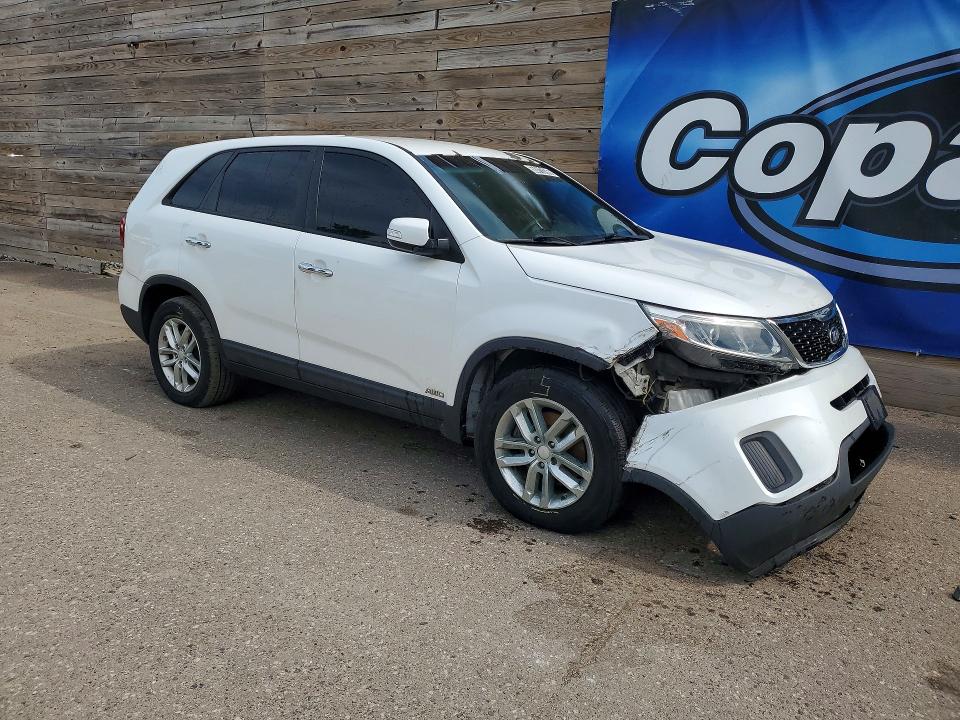 2015 Kia Sorento VIN 5XYKT3A63FG579296 COPART salvage auction — FRONT END, Wv - Certificate Of Title, sold $450 on 2026-07-07 (photo 4)
