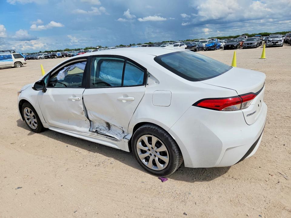 2022 Toyota Corolla VIN 5YFEPMAE2NP325488 COPART salvage auction — SIDE, Tx - Salvage Vehicle Title, sold $3,400 on 2026-07-30 (photo 2)