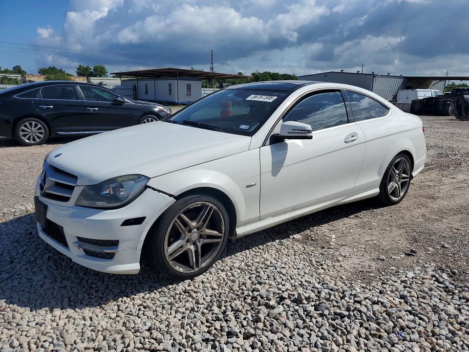 2012 Mercedes-benz C-klasse VIN WDDGJ4HB7CF875320 COPART salvage auction — FRONT END, Tx - Certificate Of Title, sold $700 on 2026-07-16 (photo 1)