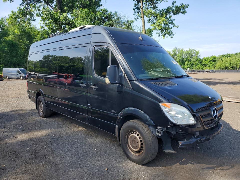 2011 Mercedes-benz Sprinter VIN WDZPE8CCXB5558643 COPART salvage auction — FRONT END, Wv - Certificate Of Title (P), sold $11,300 on 2026-07-31 (photo 4)